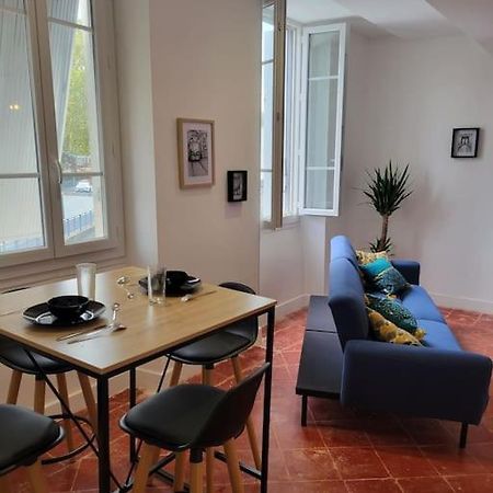 Appartement De Charme Avec Tomettes Et Parquet Graulhet Dış mekan fotoğraf